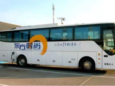 東方時尚班車周末有嗎？