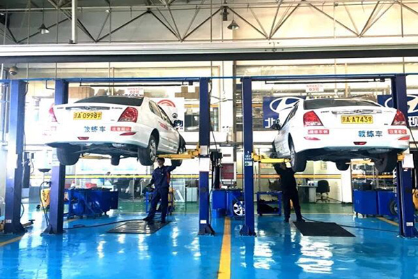 日常開車技巧及注意事項有哪些