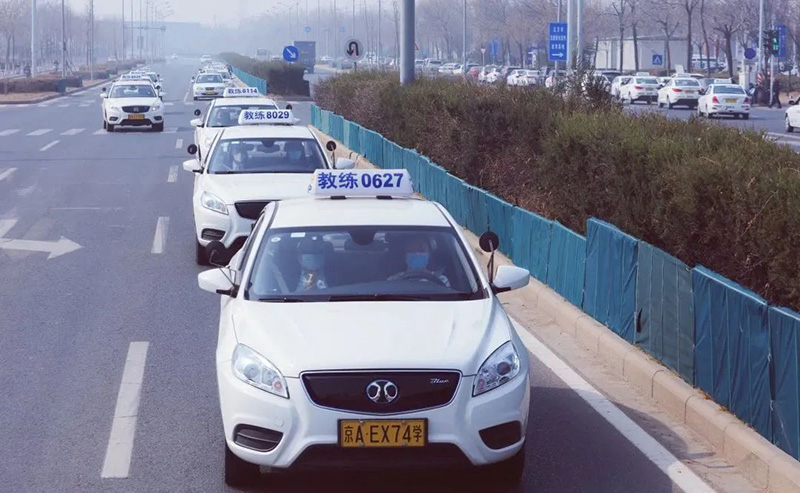 東方時尚駕校調查了ChatGPT學車人都關心什么事情