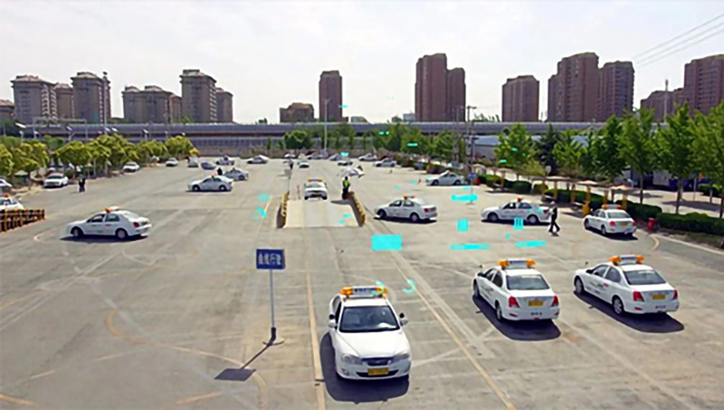 東方時(shí)尚駕校教你雨天開車的注意事項(xiàng)及技巧